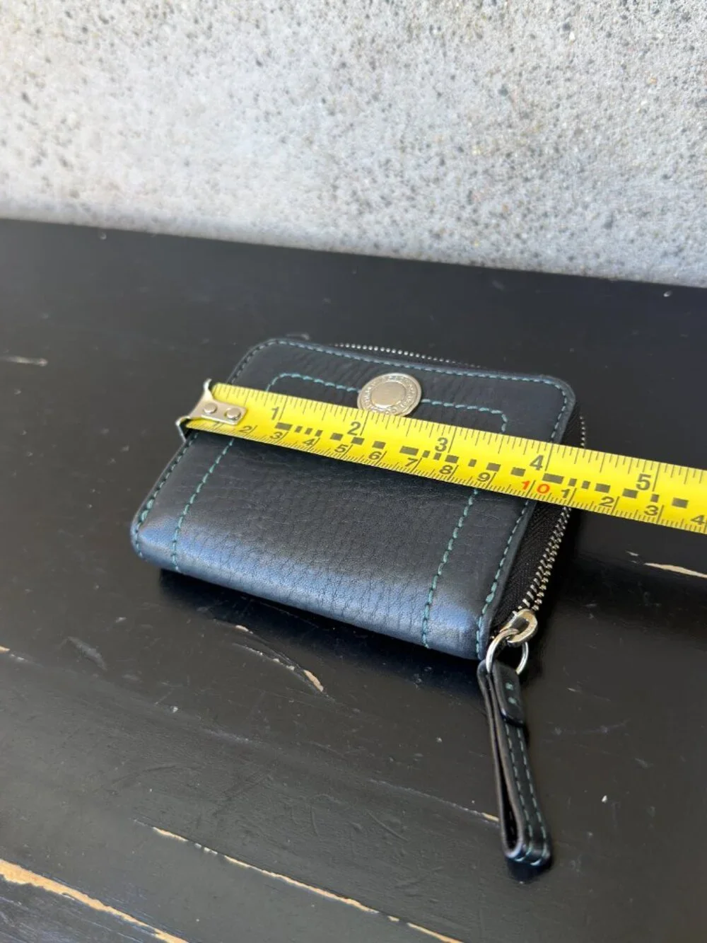 Vintage Coach Black Leather Zip Up Coin Wallet